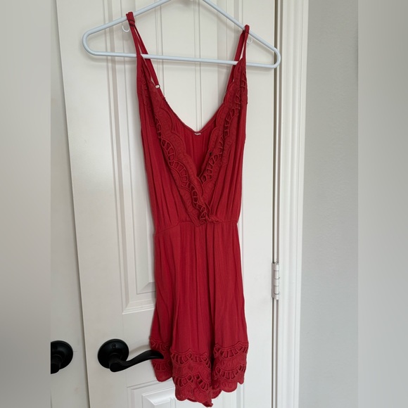 Pants - Red Sleeveless Lace Dress